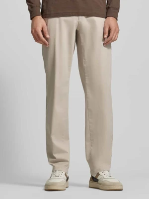 Spodnie materiałowe o kroju regular fit z dodatkiem lyocellu model ‘Everest’ BRAX