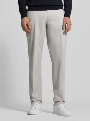 Spodnie materiałowe o kroju regular fit z dodatkiem lyocellu model ‘Everest’ BRAX