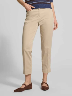 Spodnie materiałowe o kroju straight fit z dodatkiem lyocellu model ‘Mara’ BRAX