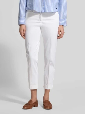 Spodnie materiałowe o kroju straight fit z dodatkiem lyocellu model ‘Mara’ BRAX