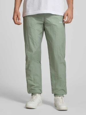 Spodnie materiałowe o kroju straight fit z wyhaftowanym logo model 'Nayla' Sergio Tacchini