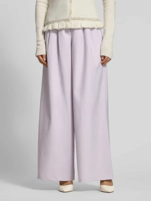 Spodnie materiałowe o kroju wide fit z zakładkami w pasie Model 'Kate' GUIDO MARIA KRETSCHMER WOMAN