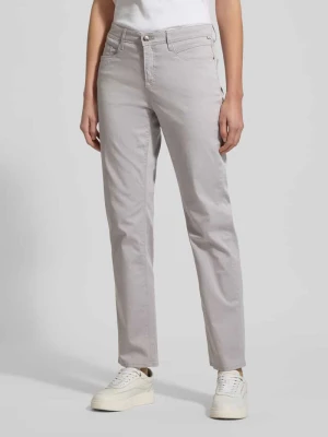 Spodnie materiałowe o rozkloszowanym kroju z dodatkiem lyocellu model ‘Carola’ BRAX