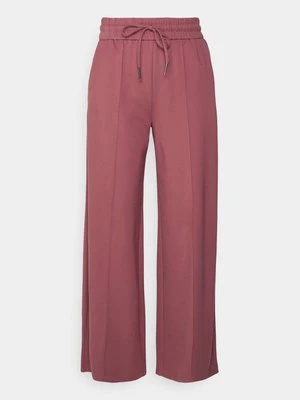 Zdjęcie produktu Spodnie materiałowe Only Petite