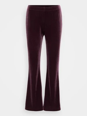 Spodnie materiałowe Only Petite