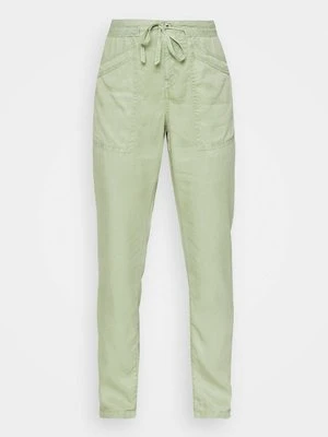 Spodnie materiałowe Pepe Jeans
