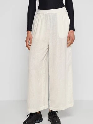 Spodnie materiałowe Pepe Jeans