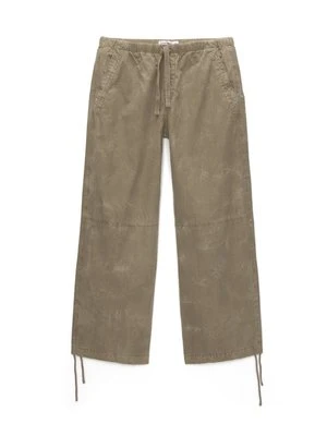 Spodnie materiałowe PULL&BEAR