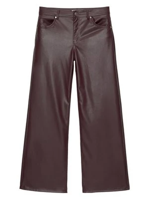Spodnie materiałowe PULL&BEAR bordowy