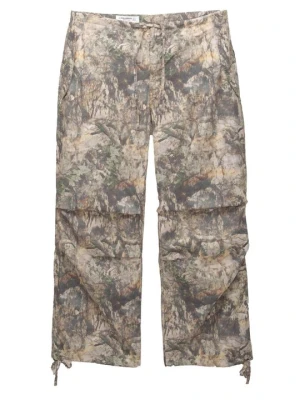Spodnie materiałowe PULL&BEAR brązowy