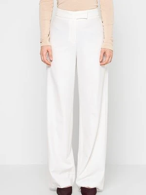 Spodnie materiałowe RIANI