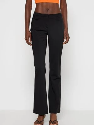 Spodnie materiałowe Sarah Pacini