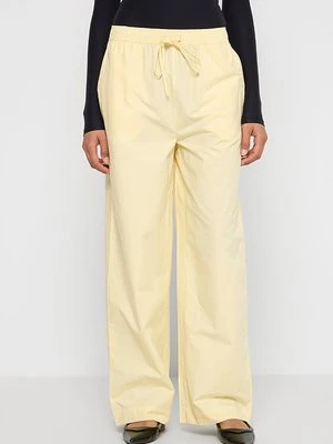 Spodnie materiałowe Selected Femme