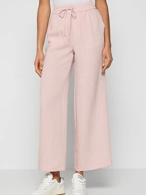 Spodnie materiałowe Selected Femme