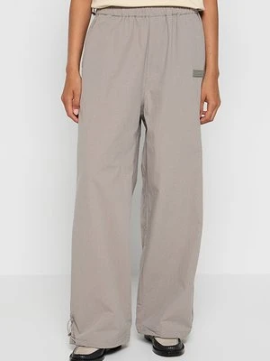 Spodnie materiałowe Sixth June