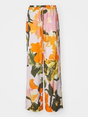 Spodnie materiałowe Stine Goya