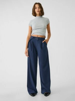 Spodnie materiałowe Stradivarius