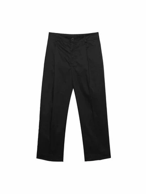 Spodnie materiałowe Stradivarius