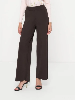 Spodnie materiałowe Ted Baker ciemnobrązowy