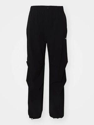 Spodnie materiałowe The North Face