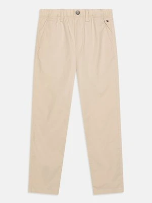 Spodnie materiałowe Tommy Hilfiger