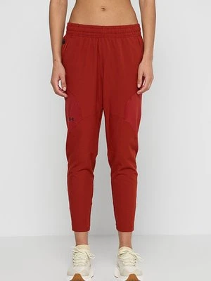 Spodnie materiałowe Under Armour