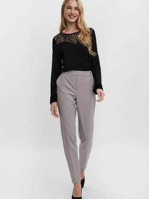 Spodnie materiałowe Vero Moda