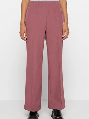 Spodnie materiałowe Vero Moda