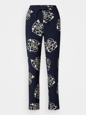 Spodnie materiałowe Vero Moda czarny
