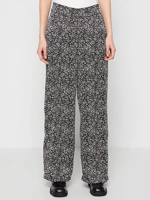 Spodnie materiałowe Vero Moda