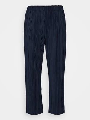 Spodnie materiałowe Vero Moda Curve