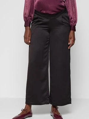 Spodnie materiałowe Vero Moda czarny