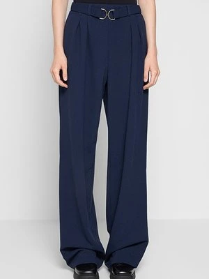 Spodnie materiałowe Vero Moda Tall