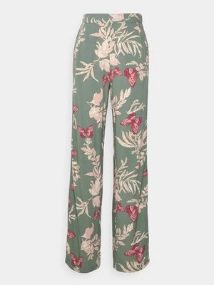 Spodnie materiałowe Vero Moda Tall