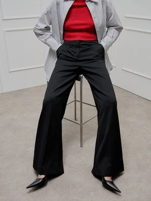 Spodnie materiałowe Victoria Beckham czarny