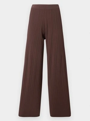 Zdjęcie produktu Spodnie materiałowe Weekend Max Mara