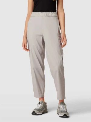 Spodnie materiałowe z kieszeniami z tyłu model ‘Cleo’ MAC