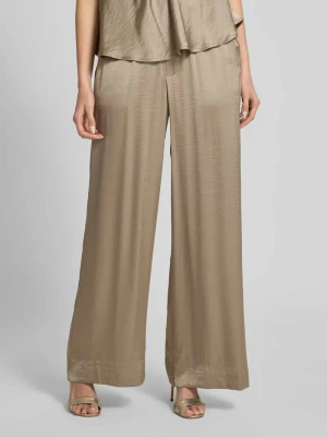 Spodnie materiałowe z szeroką nogawką i elastycznym pasem model ‘Asaka’ MbyM