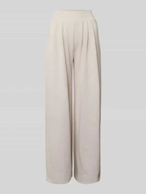 Spodnie materiałowe z szeroką nogawką i plisami Christian Berg Woman