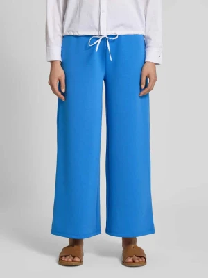 Spodnie materiałowe z szeroką nogawką i wpuszczanymi kieszeniami model ‘SIFFI’ Vila