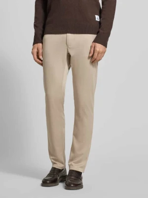 Spodnie materiałowe o kroju straight fit z wpuszczanymi kieszeniami francuskimi Christian Berg Men