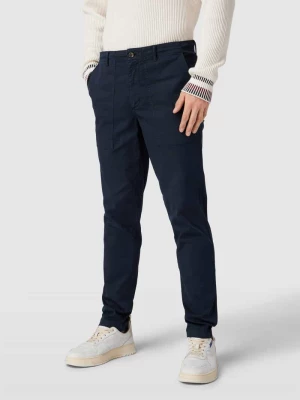 Spodnie materiałowe z wpuszczanymi kieszeniami w stylu francuskim model ‘CHELSEA’ Tommy Hilfiger