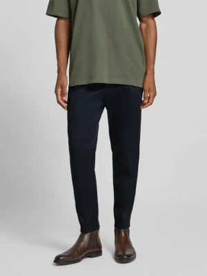 Spodnie materiałowe z zakładkami w pasie model ‘chasy’ drykorn