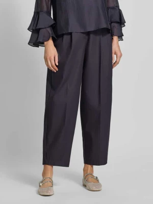 Spodnie materiałowe z zaszewkami i wpuszczanymi kieszeniami comma