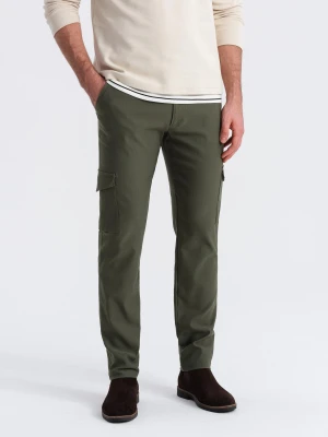 Spodnie męskie materiałowe REGULAR z kieszeniami cargo - ciemnooliwkowe V1 Ombre Clothing