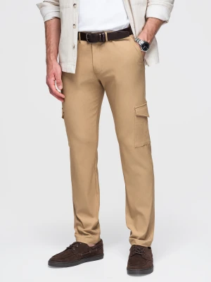 Spodnie męskie materiałowe REGULAR z kieszeniami cargo - jasnobrązowe V4 Ombre Clothing jasnobrązowy