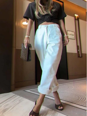 Spodnie mom fit z jeansu ORION - ecru  magmac 