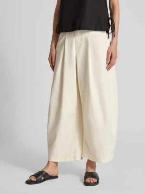 Spodnie o kroju barrel fit z wpuszczanymi kieszeniami model 'Summer Barrel 4218' Buena Vista