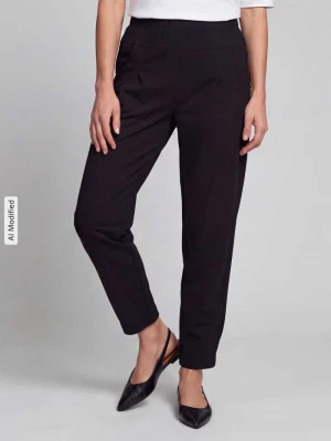 Spodnie o kroju barrel leg z zaznaczonymi kieszeniami model 'Rachell' STEHMANN Czarny