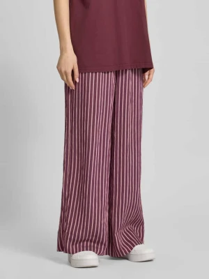 spodnie o kroju regular fit o szerokości z mieszanki wiskozy model 'MELDOLA' Only